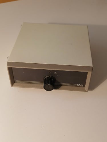 DB-25 Switchbox
