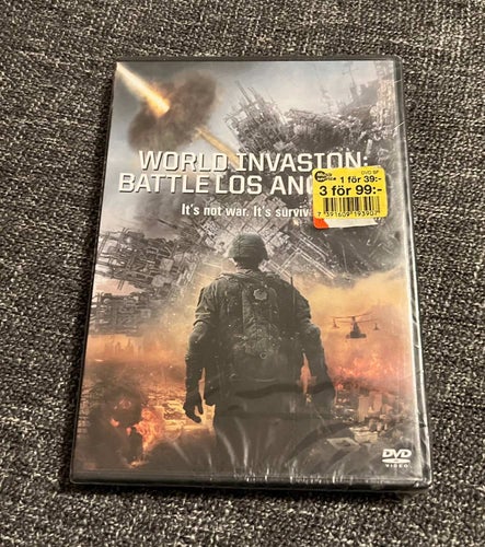 WORLD INVASION LOS ANGELES (2011) INPLASTAD SVENSK UTGÅVA!