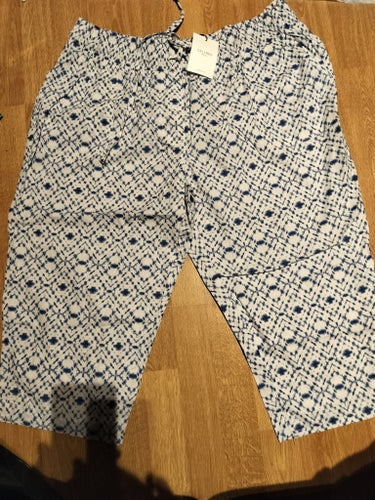 Cellbes blå/vita leggings storlek 50
