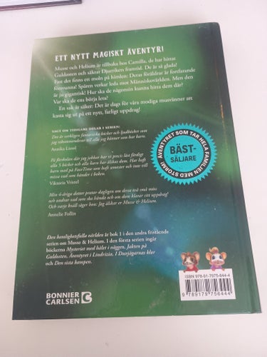 Musse och Helium bok- den hemlighetsfulla världen/ av Camilla Brinck