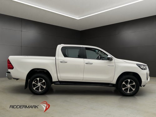 Toyota HiLux Hero 2.4 AWD M/K-Värmare Drag Kamera Diff Moms