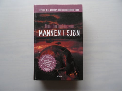 Mannen i sjön av Arnaldur Indriðason, INB
