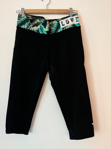 Victoria's Secret Pink svart träningstights /yogabyxor, storlek M