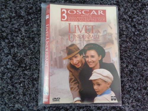 DVD-LIVET ÄR UNDERBART *Av Roberto Benigni*