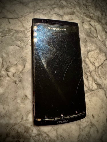 Sony Ericsson Experia LT15i Smartphone Svart