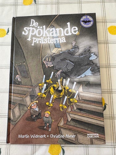 De Spökande Prästerna av Martin Widmark och Christina Alvner superskick