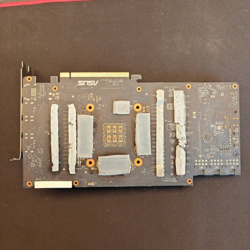 ASUS ROG Strix GeForce RTX 3090 OC White Edition + EKWB vattenblock + backplate