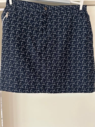 Kjol med inbyggda shorts från Tuxer strl 46