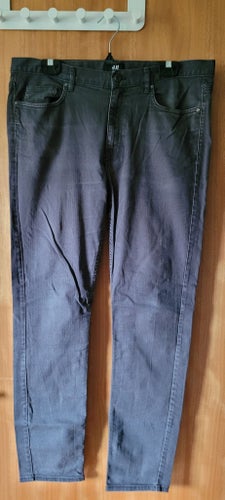 Jeans, storlek 34