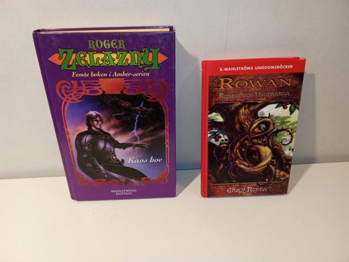 Två Fantasy/Ungdomsböcker - Kaos Hov - Rowan Och Vandrarna