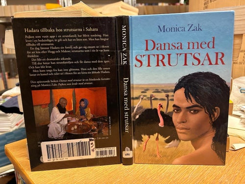 Dansa med strutsar av Monica Zak, bok, SM, Very Good plus