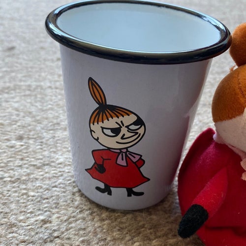 Lilla My i Mumin emaljmugg mugg och mjukisdjur
