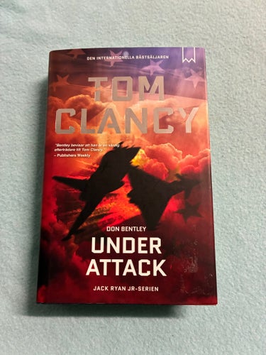Under Attack av Tom Clancy, Don Bentley, 2022