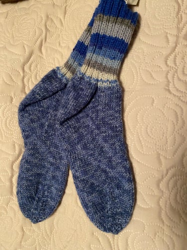 Hemstickade Blåa sockor ca stl 42-44