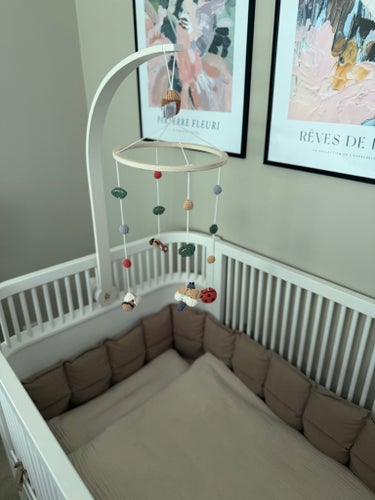 Babymobil ”Pixie Land” inklusive mobilarm från Sebra