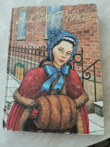 A little princess Burnett good hardcover illustrated