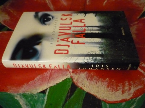 BOK, DJÄVULSK FÄLLA, IRIS JOHANSEN