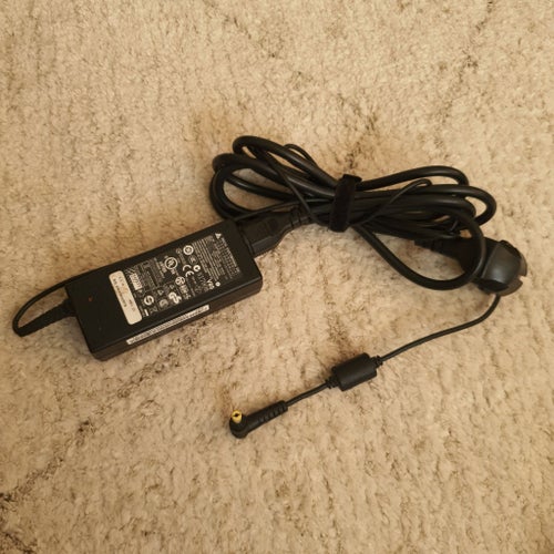 DELTA ELECTRONICS, INC. AC/DC-adapter ADP-65JH DB