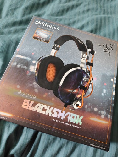 Razer BlackShark Battlefield 4 Collector’s Edition gamingheadset med kartong