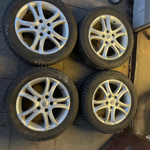 Renault megane vinterdäck med fälgar