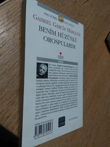 Benim huzunlu orospularim av Gabriel Garcia Marquez, bok på turkiska