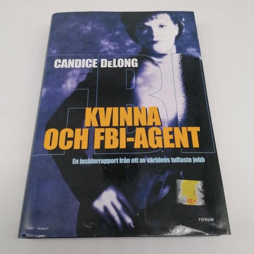 Kvinna och FBI-agent