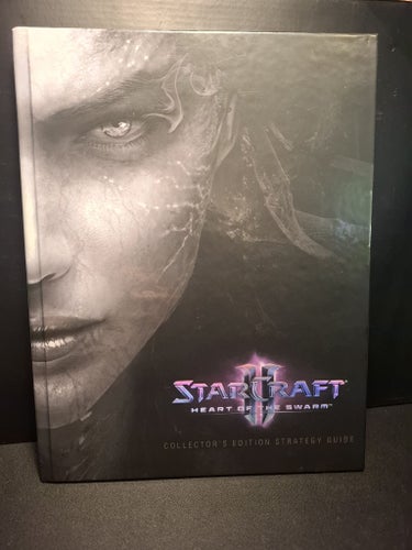 StarCraft II: Heart of the Swarm Collector's Edition Strategy Guide