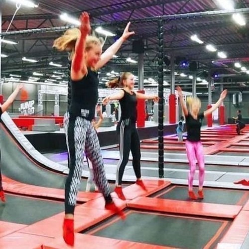 Presentkort JumpYard gäller över hela landet 200 kr