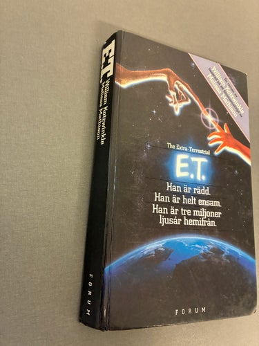 ET - the Extra Terrestrial | BOK | 1982 Sam J Lundwall Steven Spielberg