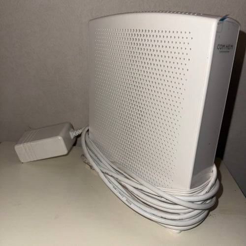 Com Hem/Tele2 Wi-Fi Hub L1 (Compal) trådlös router för fiber/stadsnät