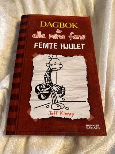 Dagbok för alla mina fans - Femte hjulet