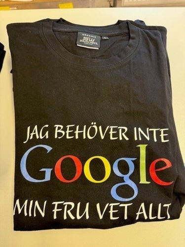 T- Shirt med Motivtryck Google/Fru L