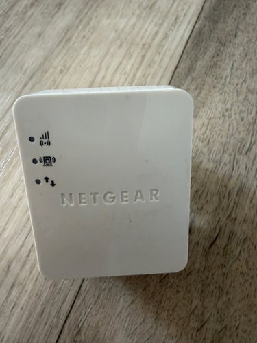 NETGEAR Universal WiFi Range Extender WN1000RP