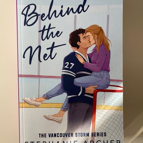 Behind the Net av Stephanie Archer