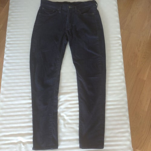 Levi's mörkblå manchesterbyxor, storlek W31 L30