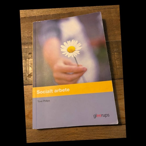 Socialt arbete av Tove Phillips, 2013
