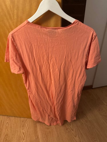 Odeur WHITE LIES orange t-shirt, storlek SMALL