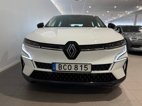 Renault Mégane E-TECH Equilibre 40kWh/130hk / Farthållare / 10 000kr i tillbehör
