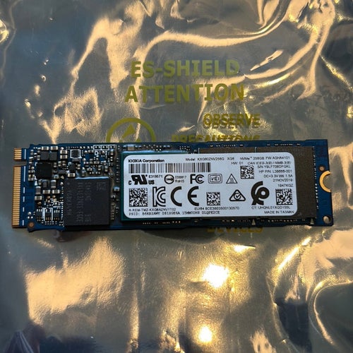 KIOXIA Corporation NVMe SSD 256GB