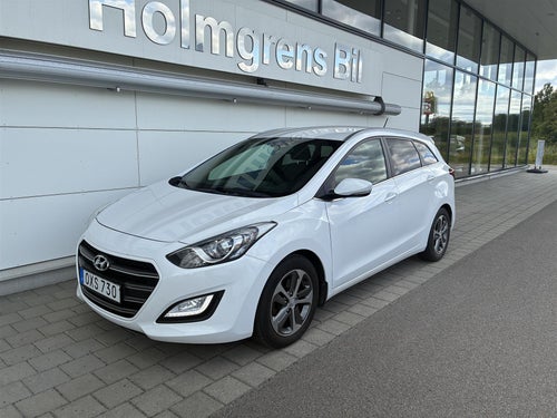 Hyundai i30 i 30 Kombi 1.6 GDi Manuell, 135hk Comfort Sensorer