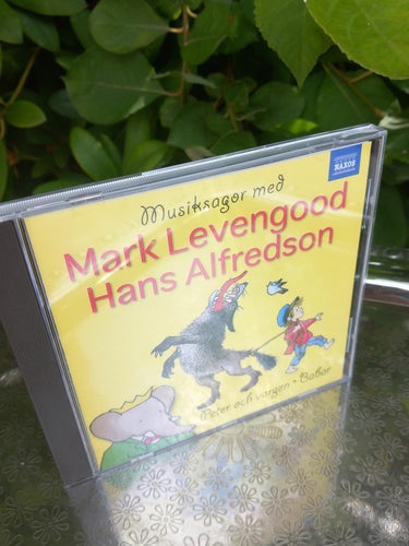 Peter och vargen saga CD Babar saga Mark Levengood Hans Alfredsson berättare