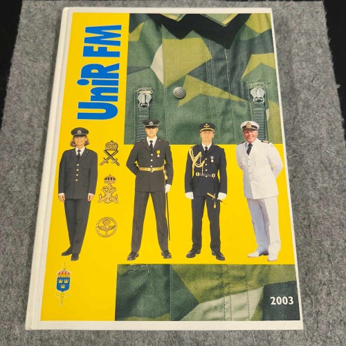 Uniformsreglemente för Försvarsmakten (UniR FM) från 2003