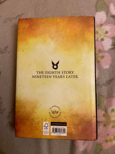 Harry Potter and the cursed child - engelska inbunden J.K.Rowling magi fantasy