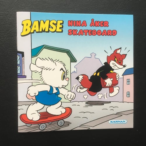 BAMSE NINA ÅKER SKATEBOARD - KÄRNAN bok i pixi format