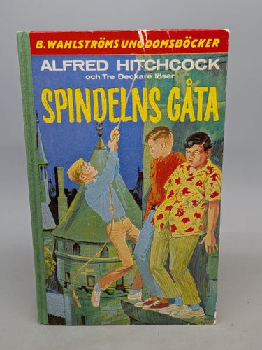 Alfred Hitchcock och tre deckare löser : Spindelns Gåta
