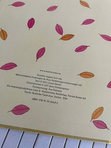 ZENOBIA TAPPAR BORT SIG av Lilian Edvall och Sara Gimbergsson