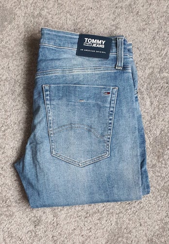 Tommy Jeans ljusblåa jeans, storlek 36/36