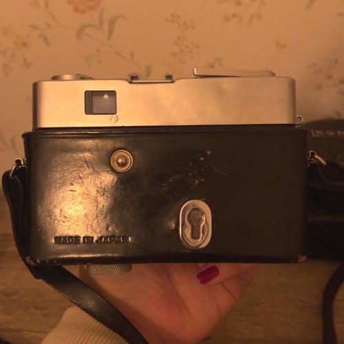 Konica EE-Matic S – 35 mm avståndsmätarkamera