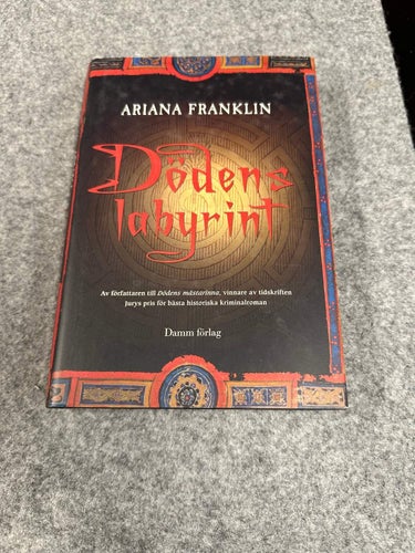 Ariana Franklin - Dödens labyrint