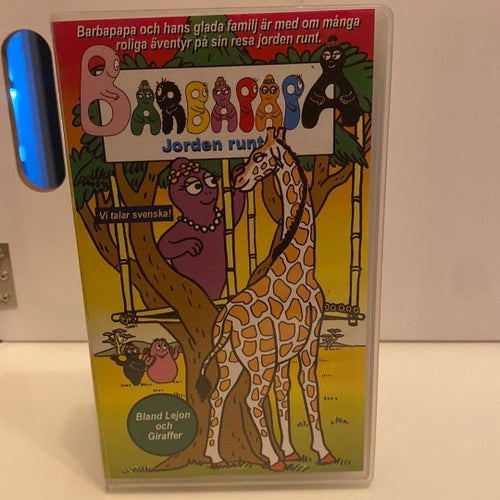 VHS: Barbapapa Jorden Runt - Bland Lejon och Giraffer (Svenskt Tal)